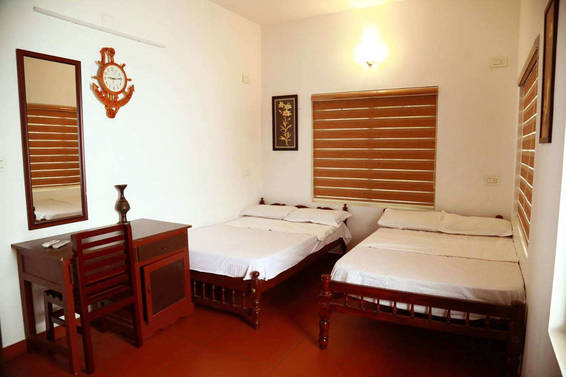 Back Packers Cochin Villa Kochi Exterior photo